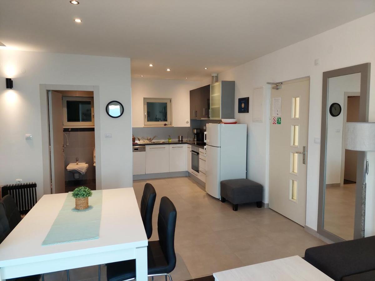 Gavza Sky View Apartment 茨雷斯 外观 照片